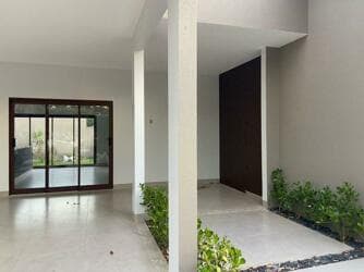 Casa para vender no bairro PIONEIRO, Lucas do Rio Verde - Mato Grosso